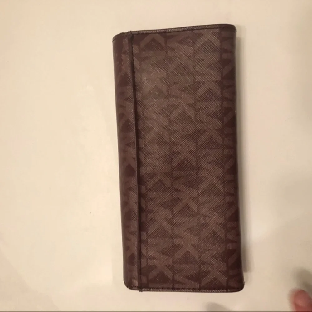 Michael kors burgundy red wallet logo